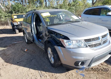2015 Dodge Journey Sxt z USA, uszkodzony, nr VIN 3C4PDCBB4FT588516
